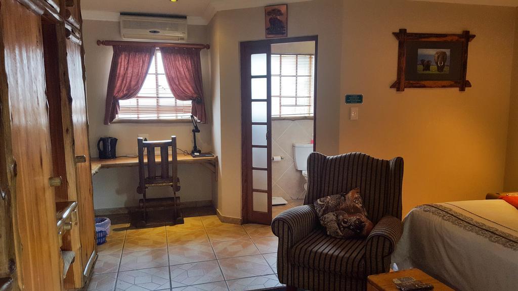 Aark Guest Lodge Vanderbijlpark Extérieur photo