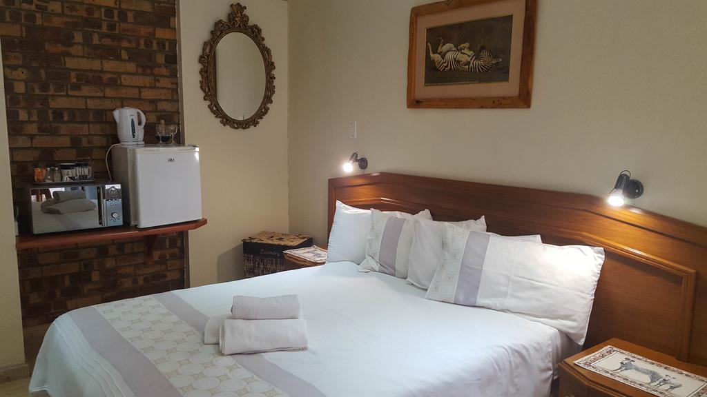 Aark Guest Lodge Vanderbijlpark Extérieur photo