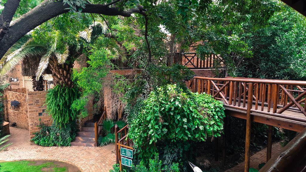 Aark Guest Lodge Vanderbijlpark Extérieur photo