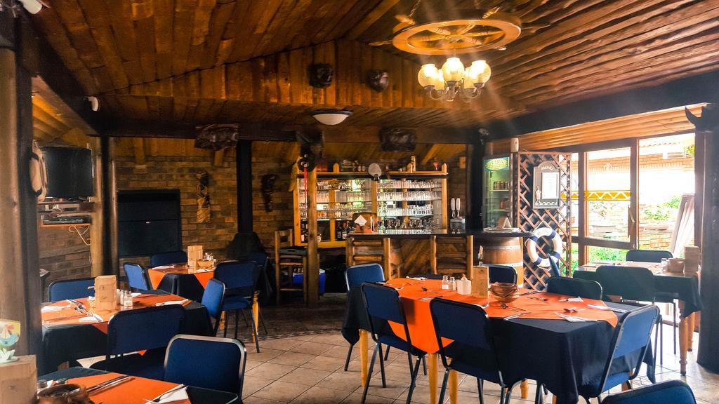 Aark Guest Lodge Vanderbijlpark Extérieur photo