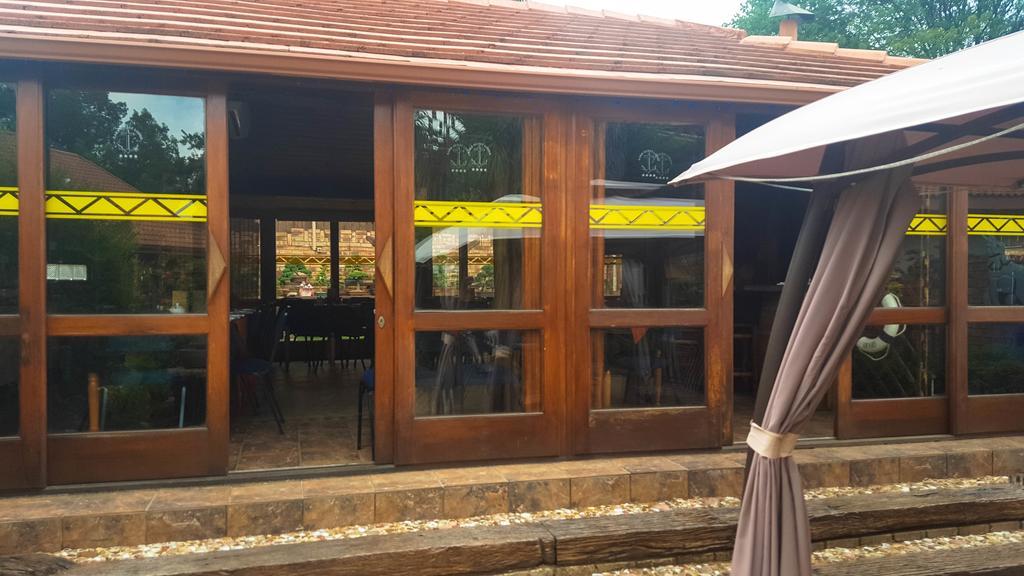 Aark Guest Lodge Vanderbijlpark Extérieur photo