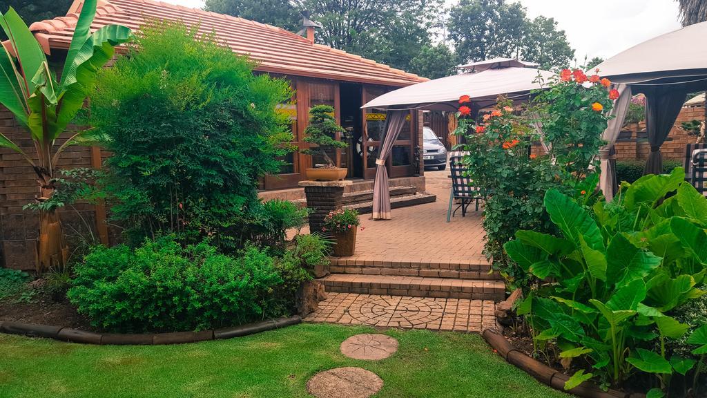 Aark Guest Lodge Vanderbijlpark Extérieur photo