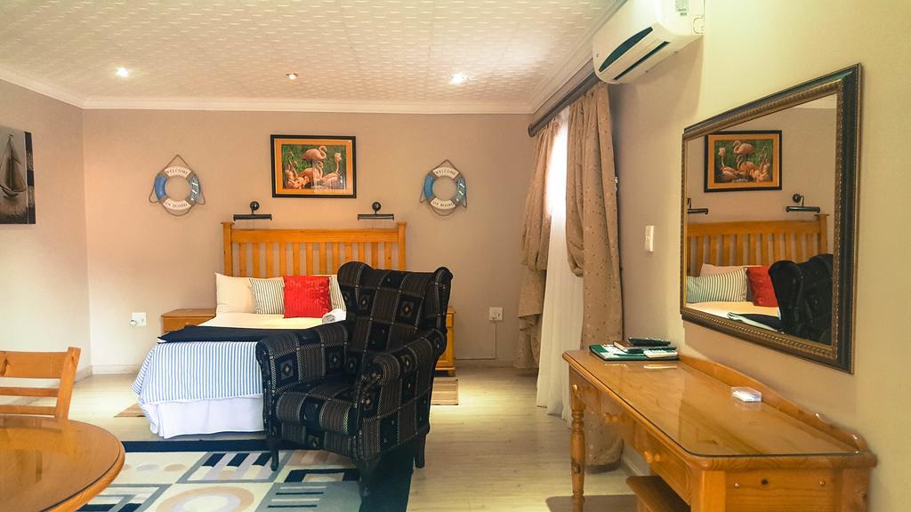 Aark Guest Lodge Vanderbijlpark Extérieur photo